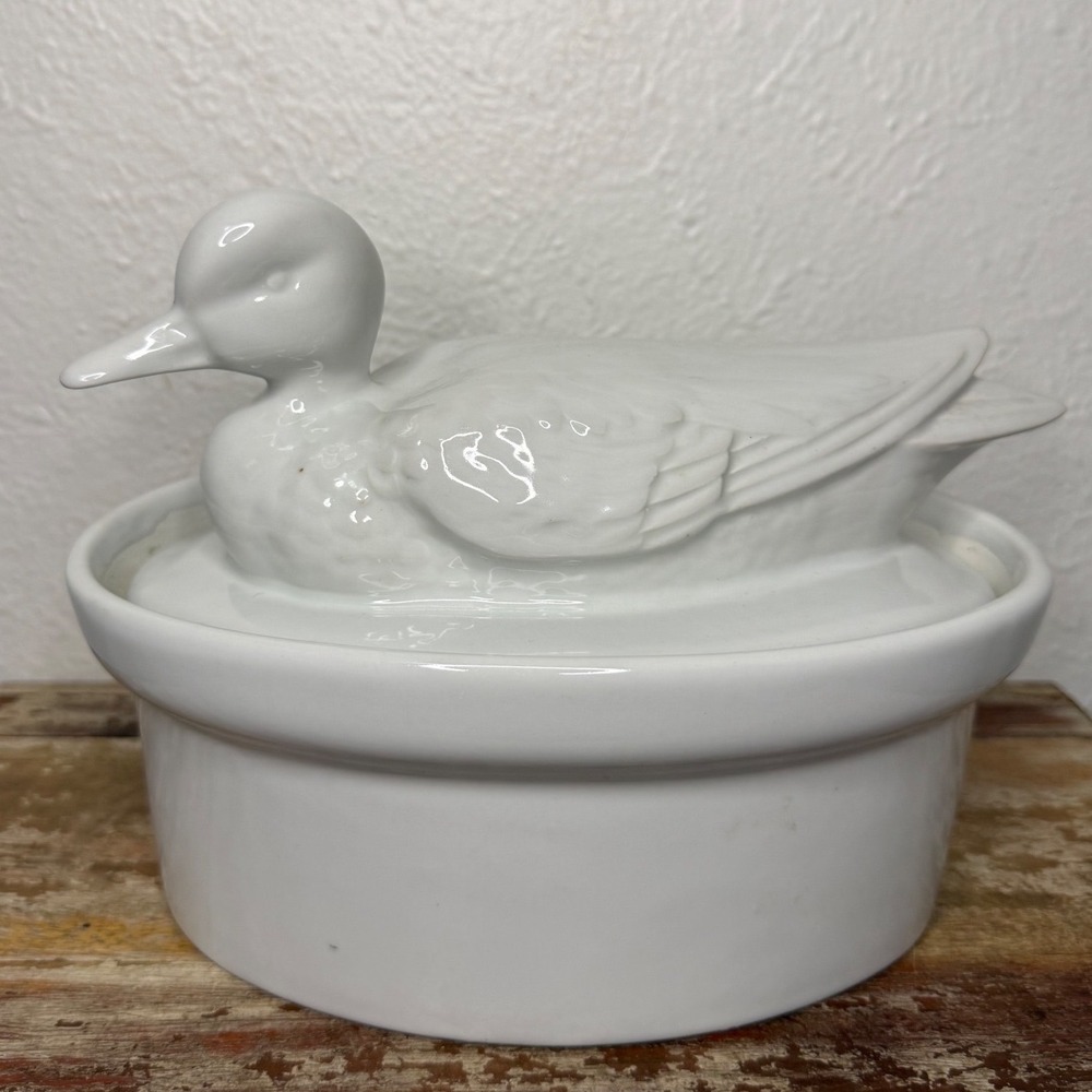 Vintage BIA Cordon Bleu White Porcelain Duck Covered Casserole Dish 80s